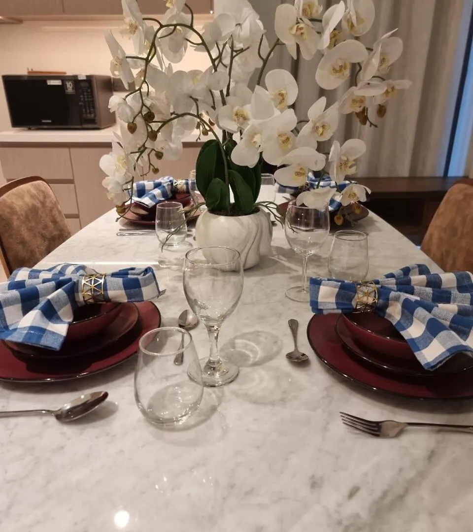 Luxury 2 Bedroom Act 1 Apartment Dubai