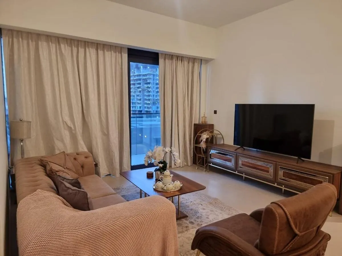 Luxury 2 Bedroom Act 1 Apartment Dubai